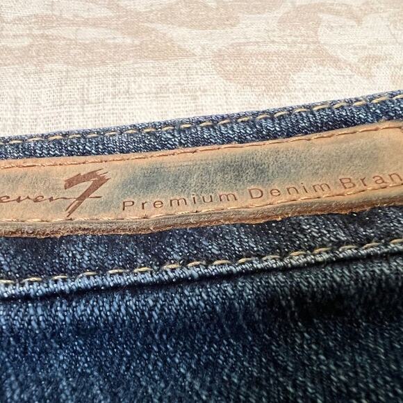 Seven7 jeans medium wash straight leg blue denim logo stitching on pockets Sz 8 - Picture 9 of 16